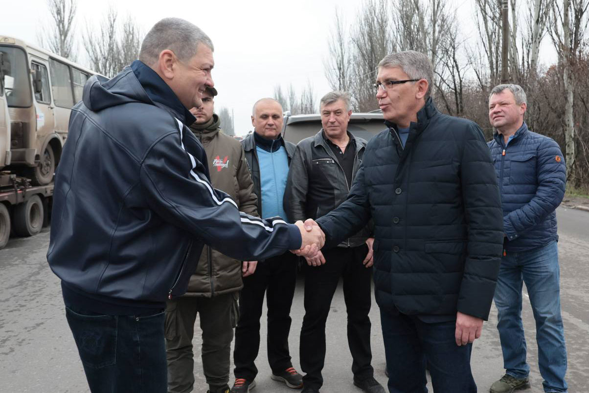 Дмитрий Миляев посетил социальные объекты в ДНР и ЛНР