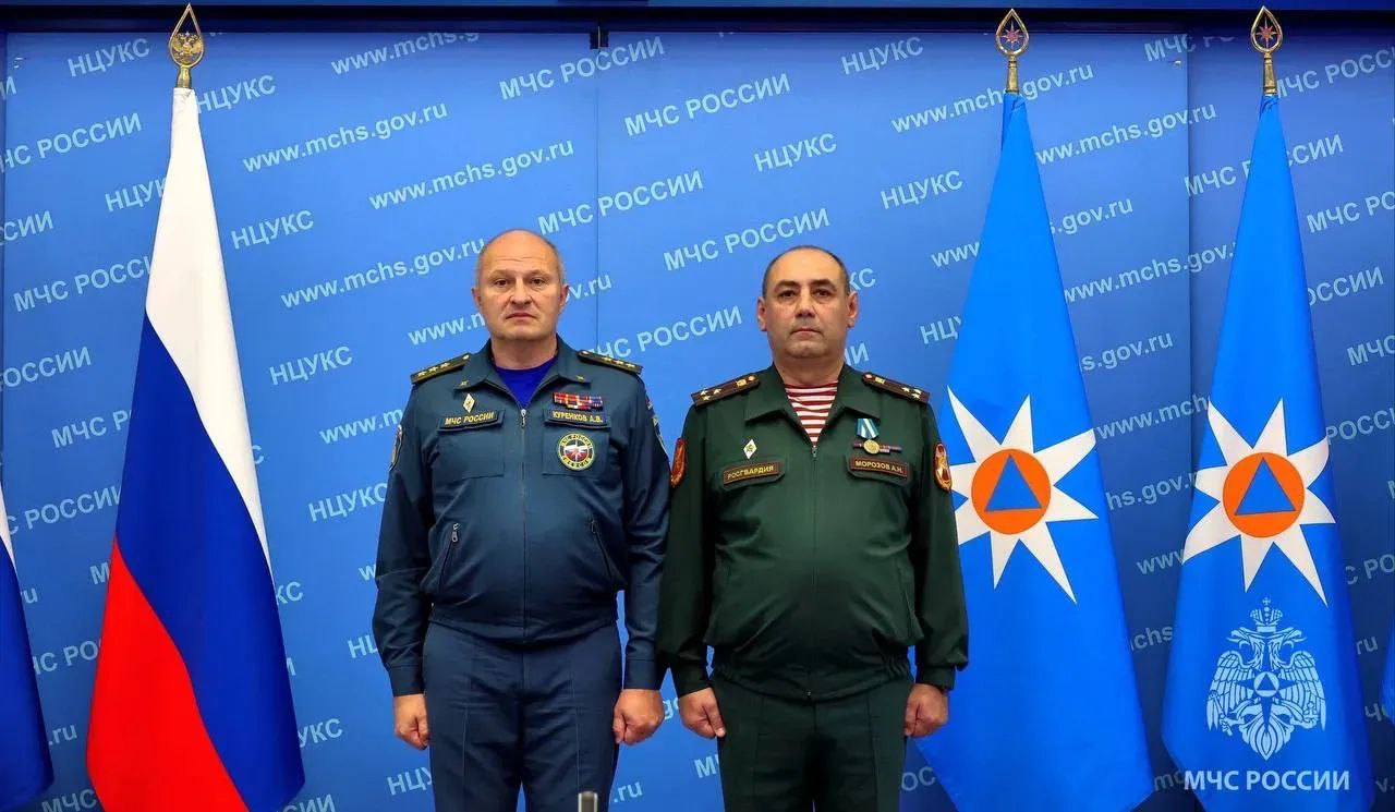 Глава МЧС России Александр Куренков наградил сотрудников Военной автомобильной инспекции Глава МЧС России Александр Куренков наградил сотрудников Военной автомобильной инспекции