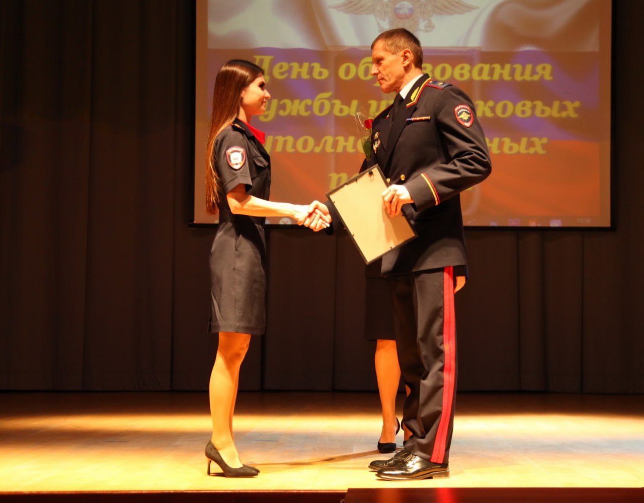 В УМВД России по Тульской области прошло торжественное мероприятие, посвященное 102-й годовщине образования службы участковых уполномоченных полиции В УМВД России по Тульской области прошло торжественное мероприятие, посвященное 102-й годовщине образования службы участковых уполномоченных полиции
