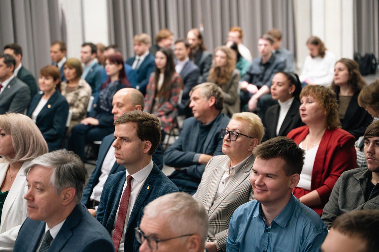 Почет и признание: в Туле наградили преподавателей вузов Почет и признание: в Туле наградили преподавателей вузов