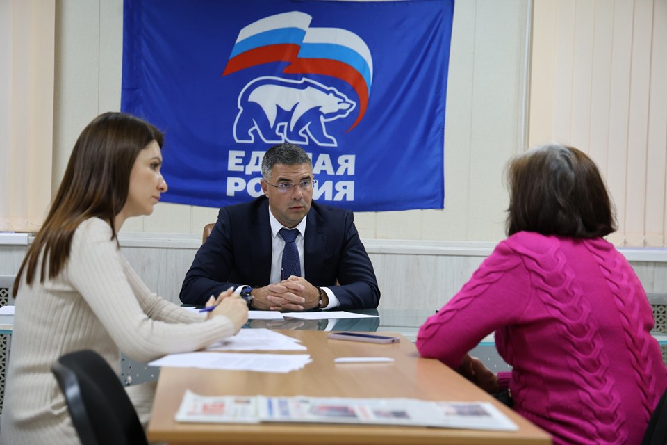 Глава города Тулы Алексей Эрк, руководитель фракции «Единая Россия» провел очередной личный прием граждан