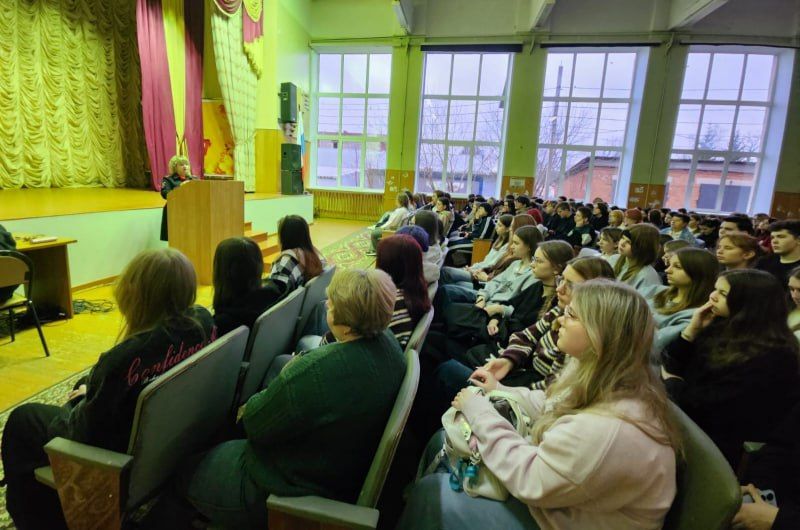 В Щёкино сотрудники полиции провели лекции по повышению правовой грамотности несовершеннолетних, приуроченные ко Всероссийскому дню правовой помощи детям