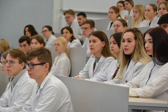 Как сегодня работают молодые врачи, и какие меры поддержки предусмотрены для них в Тульской области