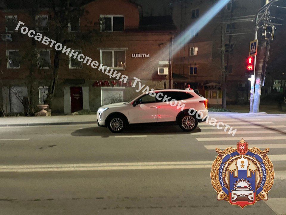 20 ноября в 22:30 на улице Макаренко города Тулы, мужчина 1992 года рождения, управляя автомобилем «Хавал Джулион», совершил наезд на пешехода - мужчину 1992 года рождения, который, по предварительной информации, пересекал...