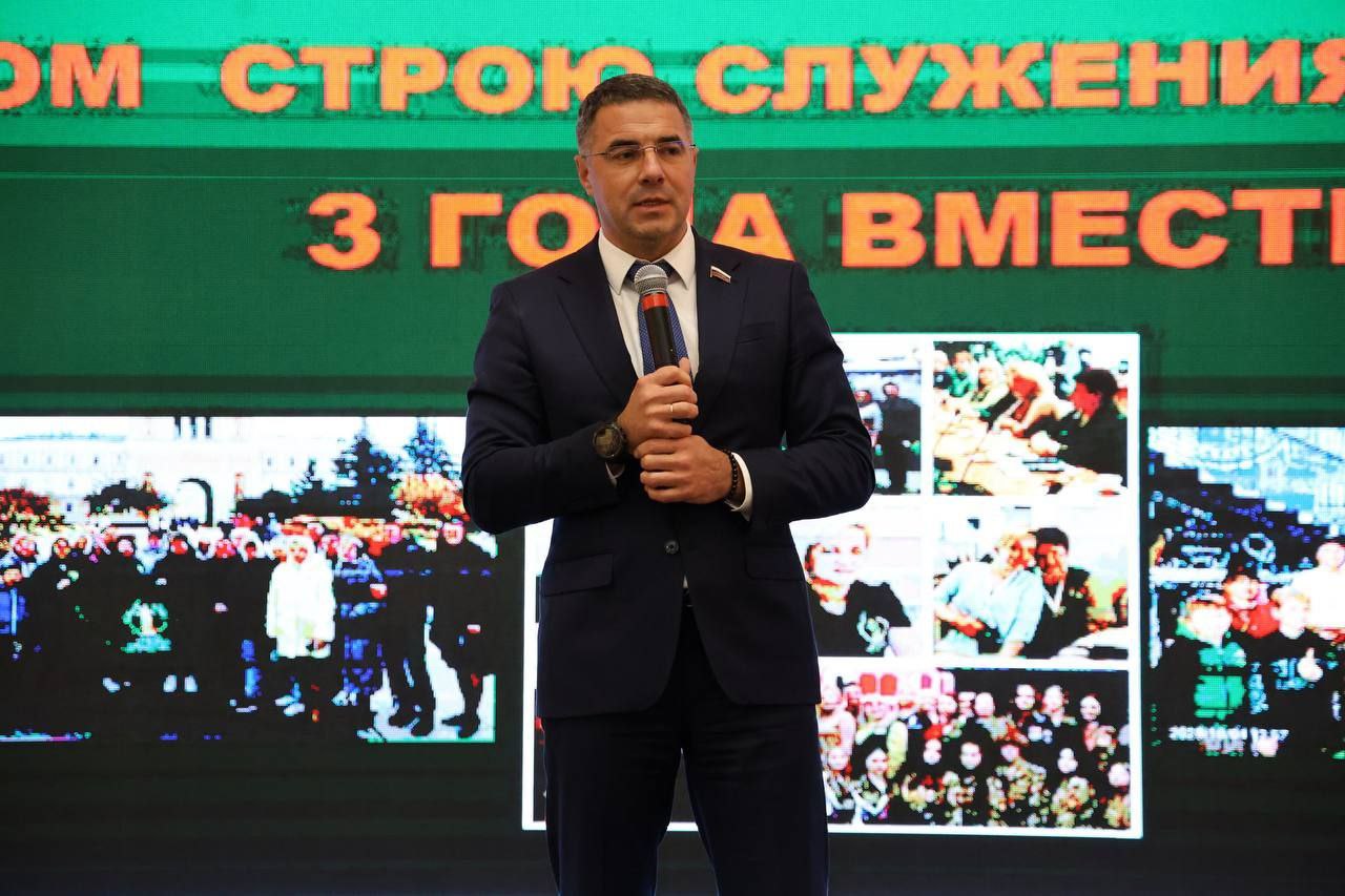 Глава города Тулы Алексей Эрк поздравил Комитет семей воинов Отечества с трехлетием