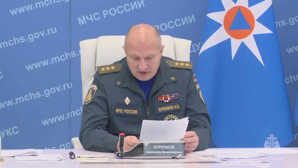 Развитие психологической службы, физической подготовки и спорта обсудили на коллегии МЧС России