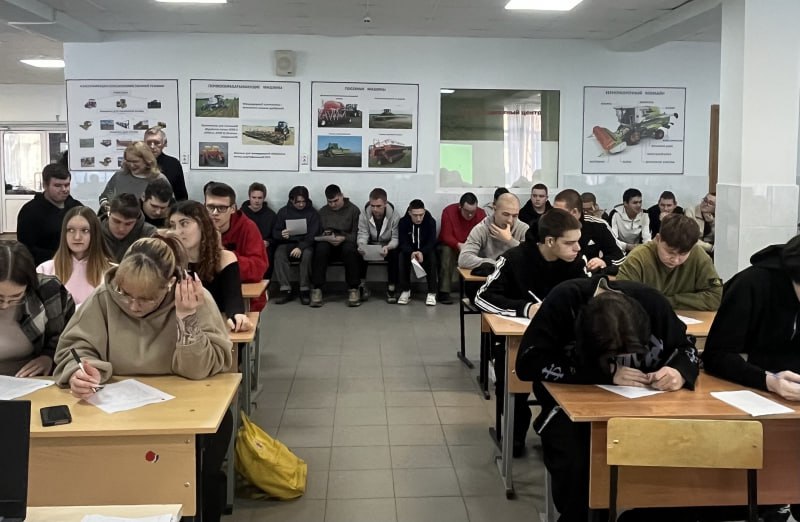 Сотрудник УМВД России по г. Туле провела профориентационную встречу со студентами сельскохозяйственного колледжа Сотрудник УМВД России по г. Туле провела профориентационную встречу со студентами сельскохозяйственного колледжа