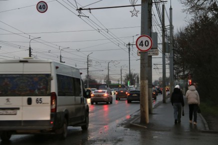Внимание, автомобилисты!. На Пролетарском мосту начали действовать знаки по ограничению скорости до 40 км в час
