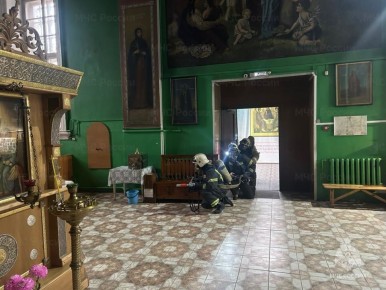 Плавские огнеборцы потушили условный пожар в храме