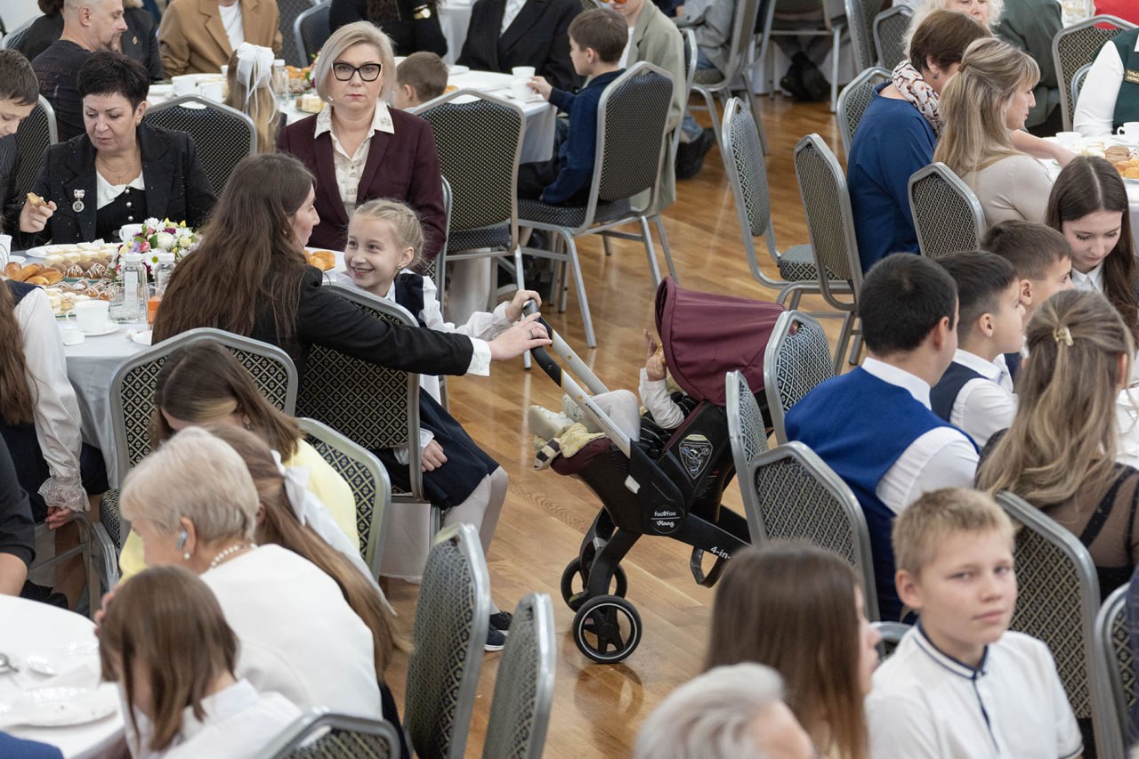 «Вы — сердце семьи»: в Туле наградили многодетных мам «Вы — сердце семьи»: в Туле наградили многодетных мам