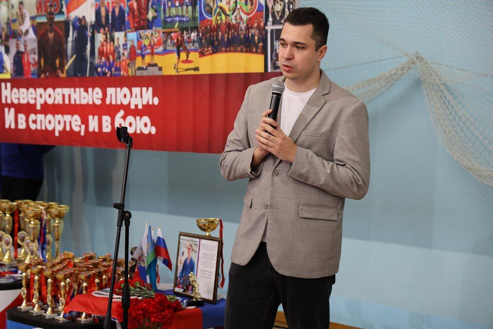 В спортшколе «Металлург» состоялось открытие межрегионального турнира по самбо среди юношей и девушек, посвященного воспитаннику, тренеру спортшколы, гвардии рядовому Сергею Карцеву В спортшколе «Металлург» состоялось открытие межрегионального турнира по самбо среди юношей и девушек, посвященного воспитаннику, тренеру спортшколы, гвардии рядовому Сергею Карцеву