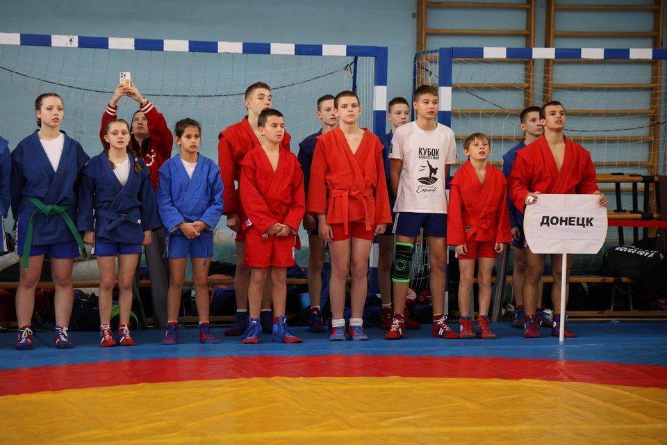 В спортшколе «Металлург» состоялось открытие межрегионального турнира по самбо среди юношей и девушек, посвященного воспитаннику, тренеру спортшколы, гвардии рядовому Сергею Карцеву В спортшколе «Металлург» состоялось открытие межрегионального турнира по самбо среди юношей и девушек, посвященного воспитаннику, тренеру спортшколы, гвардии рядовому Сергею Карцеву