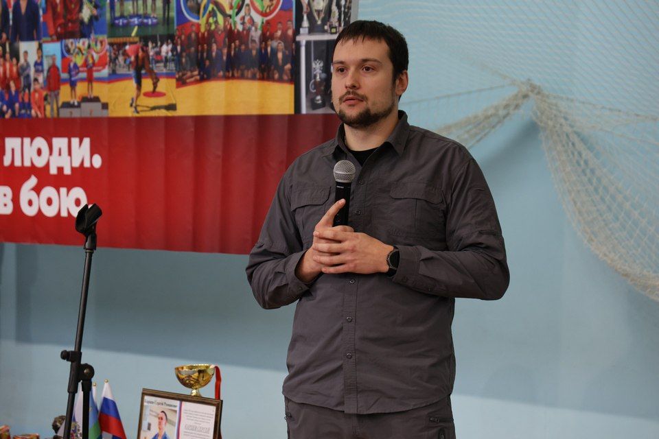 В спортшколе «Металлург» состоялось открытие межрегионального турнира по самбо среди юношей и девушек, посвященного воспитаннику, тренеру спортшколы, гвардии рядовому Сергею Карцеву В спортшколе «Металлург» состоялось открытие межрегионального турнира по самбо среди юношей и девушек, посвященного воспитаннику, тренеру спортшколы, гвардии рядовому Сергею Карцеву