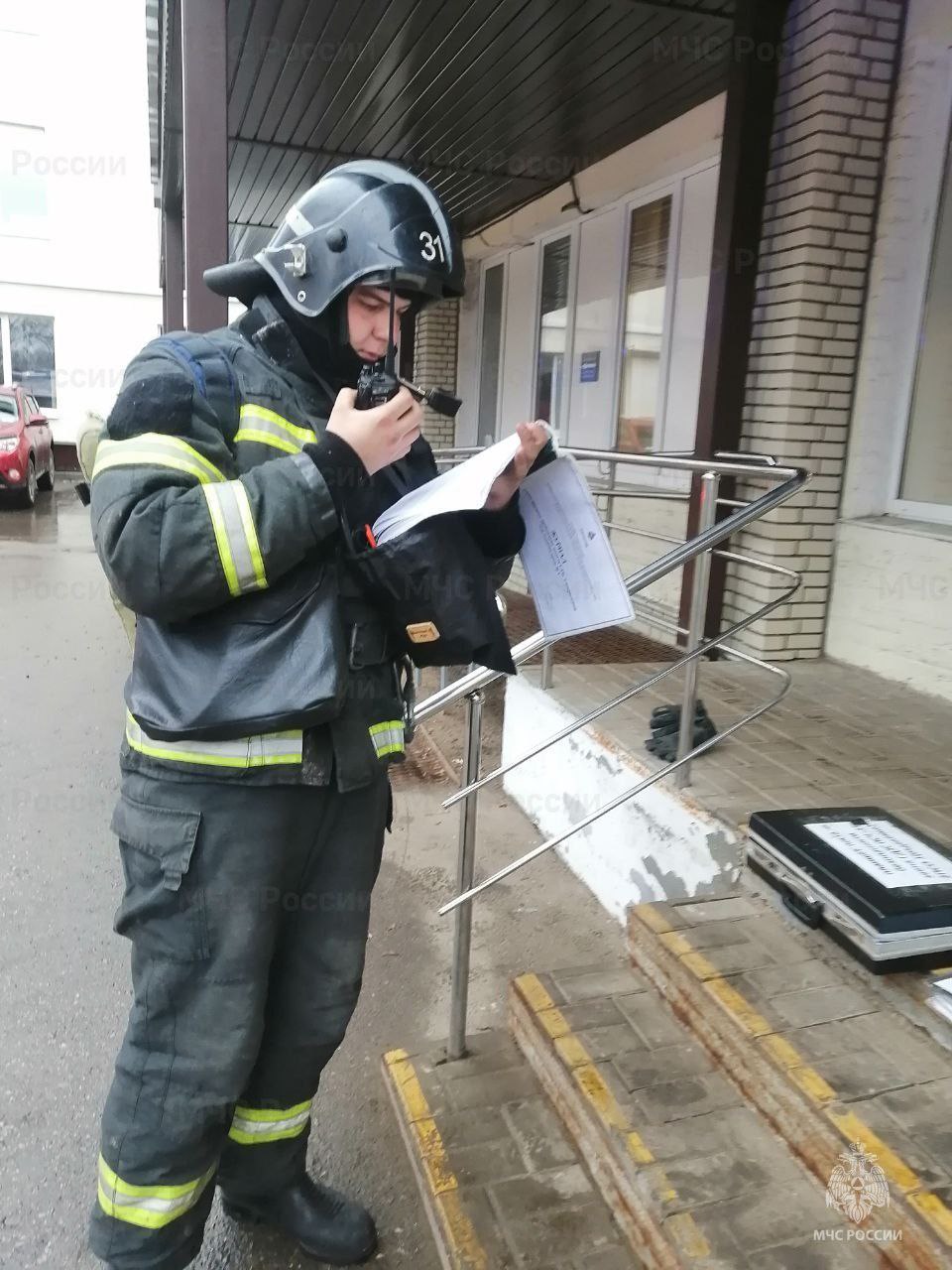 В Щекинской детской больнице спасатели провели учения В Щекинской детской больнице спасатели провели учения