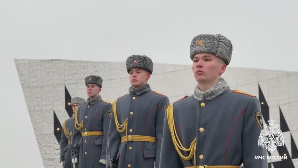 Александр Куренков в Ленинградской области почтил память жертв Великой Отечественной войны