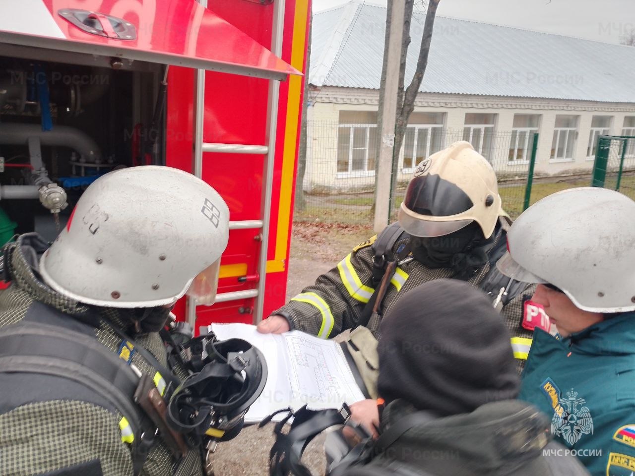 В Чернском районе в учреждении образования проведены пожарно-тактические учения В Чернском районе в учреждении образования проведены пожарно-тактические учения