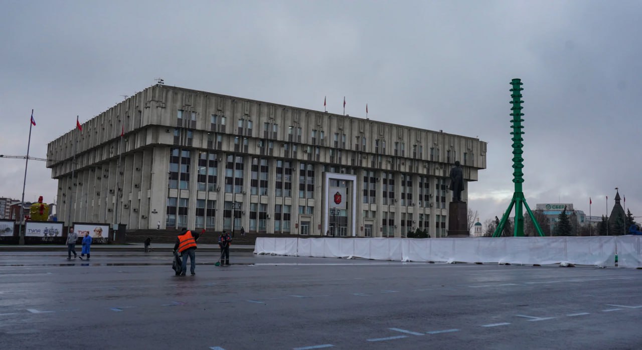 Парковку на площади Ленина в Туле закроют на время новогодних мероприятий