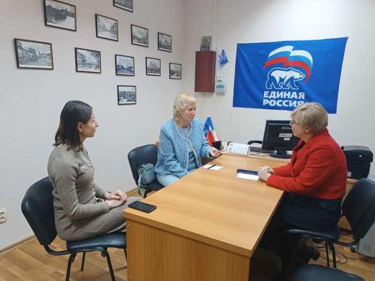 Депутаты Тульской городской Думы регулярно проводят личные приемы граждан Депутаты Тульской городской Думы регулярно проводят личные приемы граждан