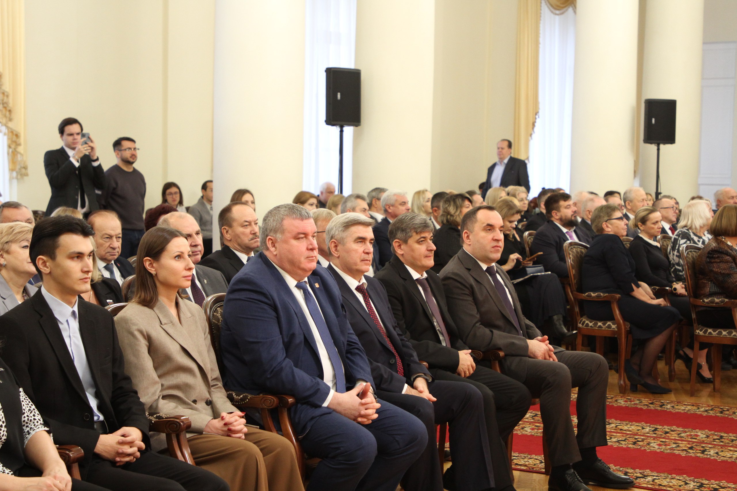 Анастасия Дементьева поздравила коллектив газеты «Молодой коммунар» с вековым юбилеем Анастасия Дементьева поздравила коллектив газеты «Молодой коммунар» с вековым юбилеем