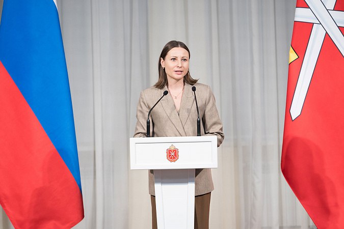 Анастасия Дементьева поздравила коллектив газеты «Молодой коммунар» с вековым юбилеем Анастасия Дементьева поздравила коллектив газеты «Молодой коммунар» с вековым юбилеем