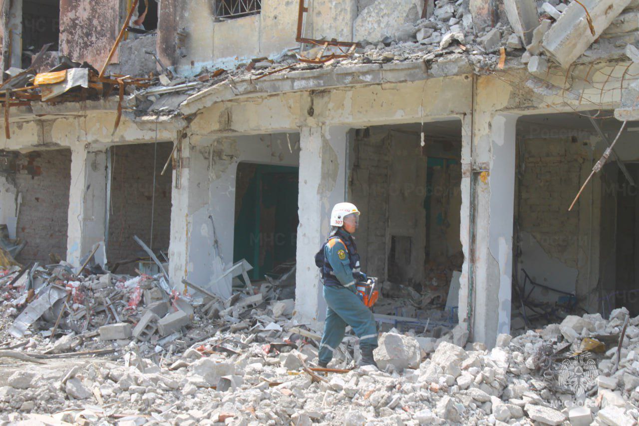 Офицер Тульского спасательного центра стал одним из лучших в стране по и получил награду на фестивале «Созвездие мужества» Офицер Тульского спасательного центра стал одним из лучших в стране по и получил награду на фестивале «Созвездие мужества»