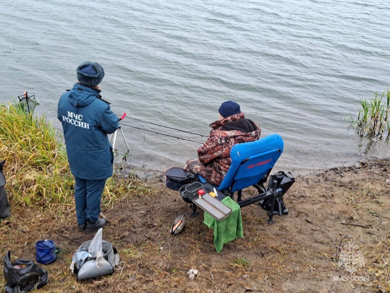 Сотрудники ГИМС МЧС России патрулируют водоемы Тульской области Сотрудники ГИМС МЧС России патрулируют водоемы Тульской области