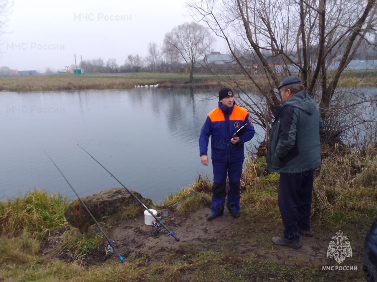Сотрудники ГИМС МЧС России патрулируют водоемы Тульской области Сотрудники ГИМС МЧС России патрулируют водоемы Тульской области