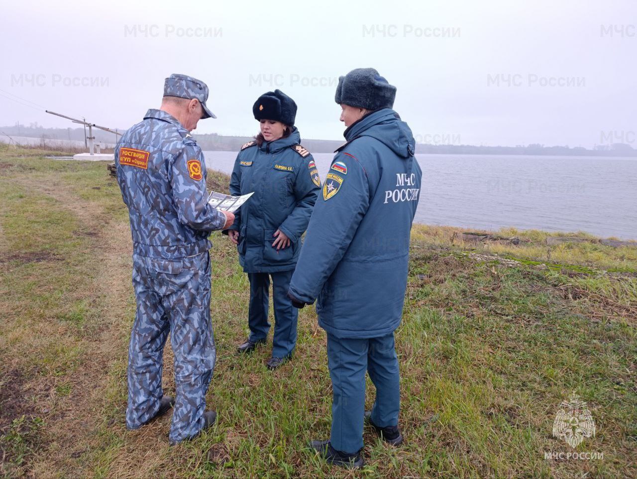 Сотрудники ГИМС МЧС России патрулируют водоемы Тульской области Сотрудники ГИМС МЧС России патрулируют водоемы Тульской области