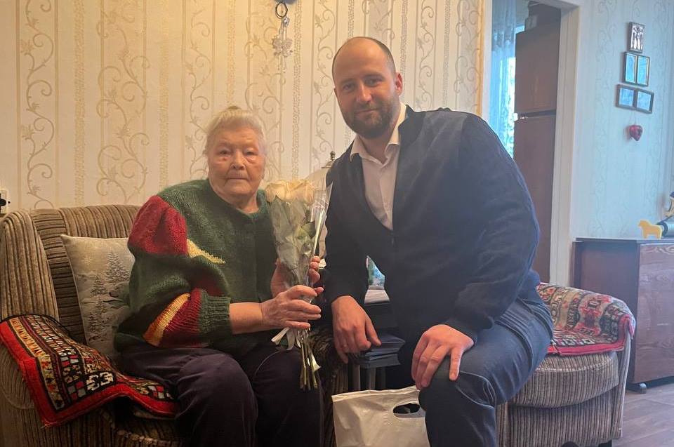 Депутаты Тульской городской Думы навестили ветеранов Великой Отечественной войны Депутаты Тульской городской Думы навестили ветеранов Великой Отечественной войны