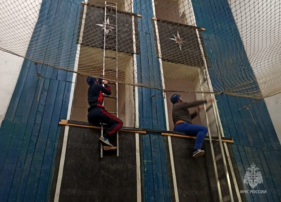 В региональном спасательном ведомстве прошли занятия школы оперативного мастерства В региональном спасательном ведомстве прошли занятия школы оперативного мастерства