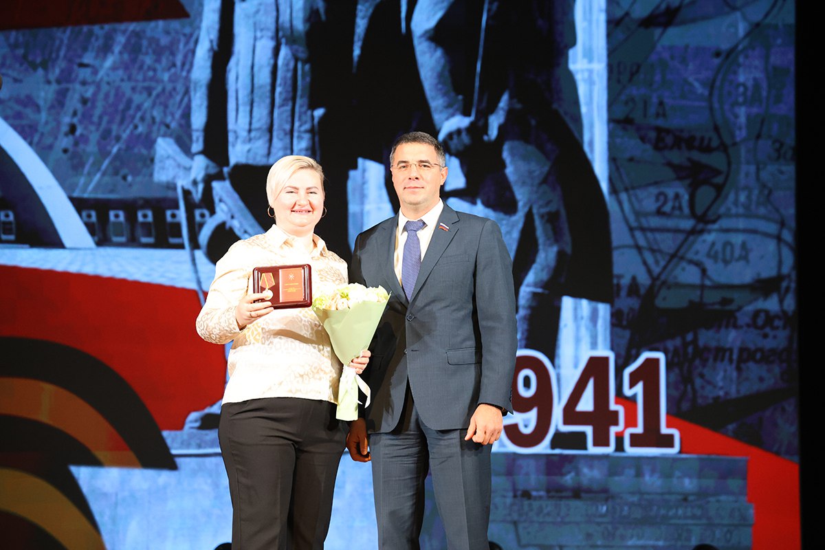 Алексей Эрк поздравил туляков с 84-й годовщиной обороны Тулы Алексей Эрк поздравил туляков с 84-й годовщиной обороны Тулы