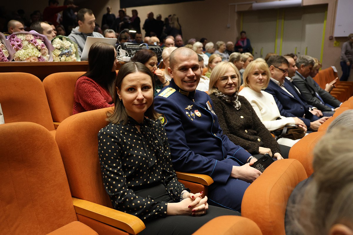 Алексей Эрк поздравил туляков с 84-й годовщиной обороны Тулы Алексей Эрк поздравил туляков с 84-й годовщиной обороны Тулы