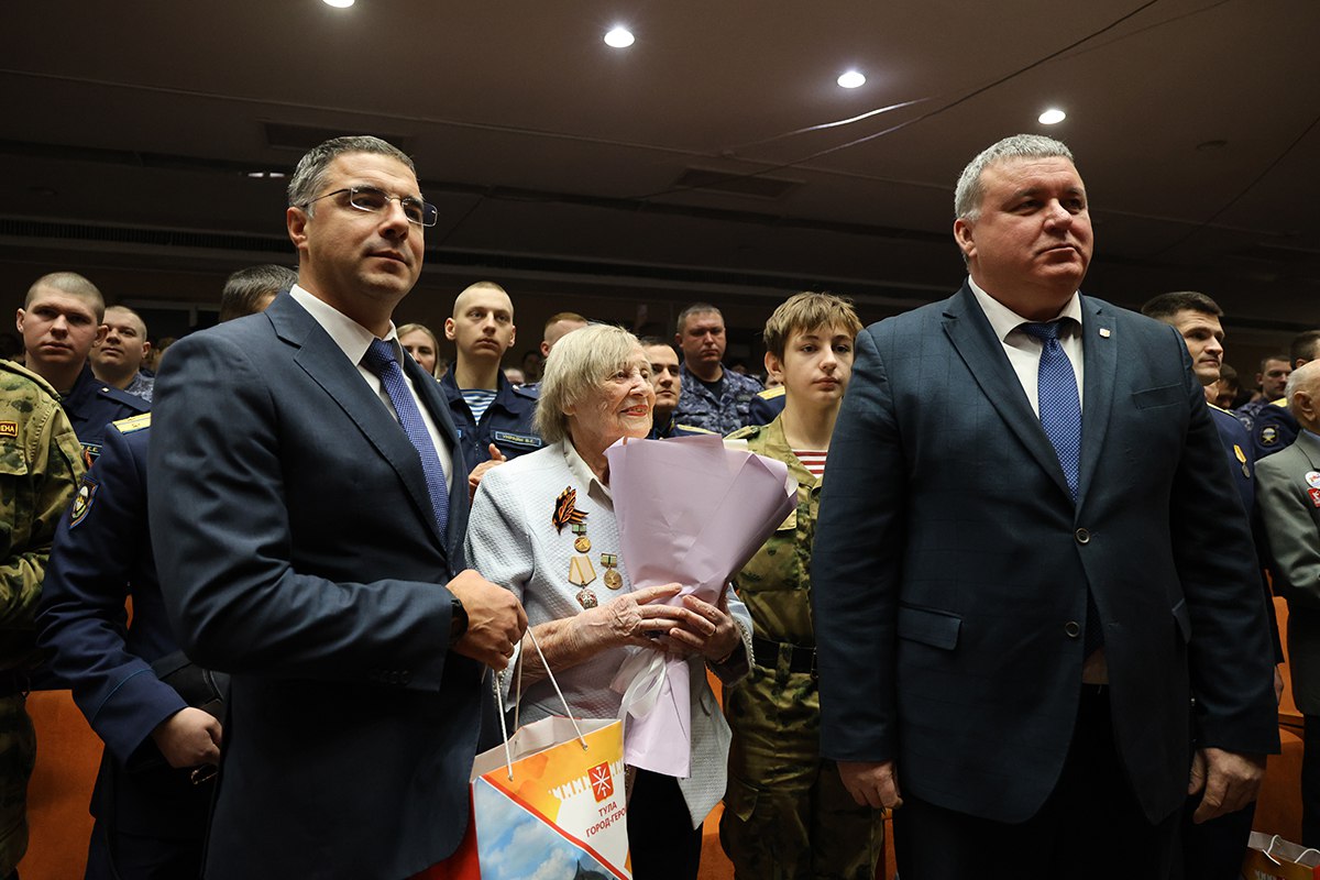 Алексей Эрк поздравил туляков с 84-й годовщиной обороны Тулы