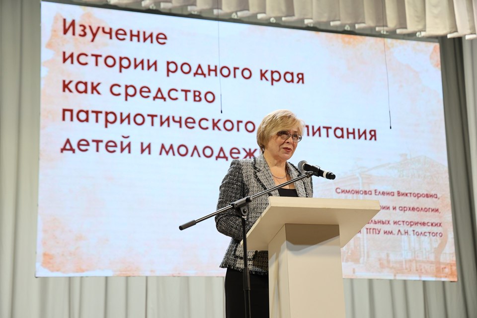 Алексей Эрк и депутаты гордумы приняли участие в ХХ областных Рождественских образовательных чтениях Алексей Эрк и депутаты гордумы приняли участие в ХХ областных Рождественских образовательных чтениях