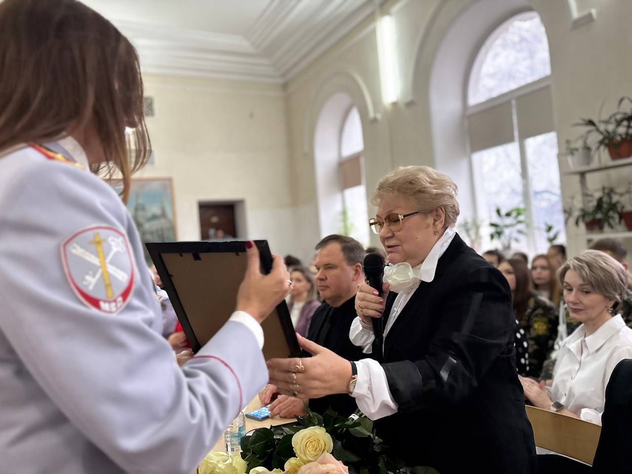 Тульские полицейские и общественники поздравили Юридический полицейский колледж с 30-летием Тульские полицейские и общественники поздравили Юридический полицейский колледж с 30-летием
