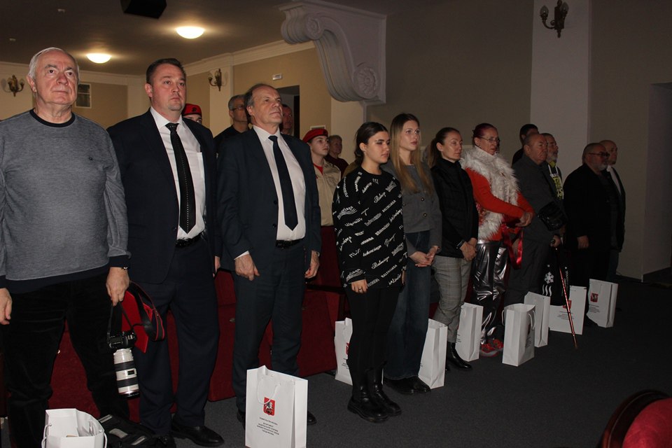 Заместитель председателя Тульской городской Думы Дарья Герасимова приняла участие в мероприятии в честь 84-й годовщины обороны Тулы и разгрома немецких войск под Москвой Заместитель председателя Тульской городской Думы Дарья Герасимова приняла участие в мероприятии в честь 84-й годовщины обороны Тулы и разгрома немецких войск под Москвой