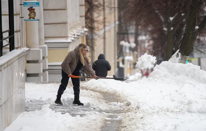 В Туле за уборку придомовой территории и крыш отвечают управляющие компании
