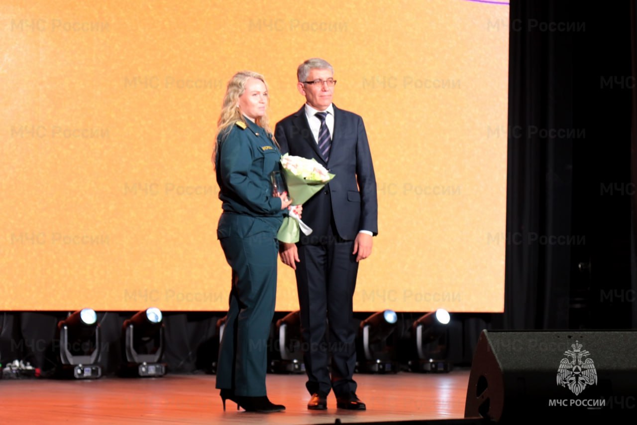 Начальник ГУ МЧС России по Тульской области Алексей Сабадырев принял участие в награждении тульских добровольцев Начальник ГУ МЧС России по Тульской области Алексей Сабадырев принял участие в награждении тульских добровольцев