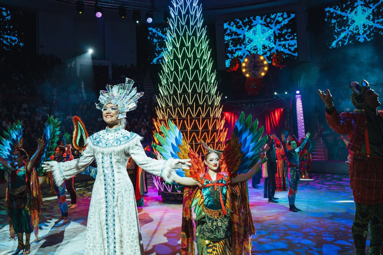 Тульский цирк приглашает жителей на новогоднее шоу «Жар-птица» Тульский цирк приглашает жителей на новогоднее шоу «Жар-птица»