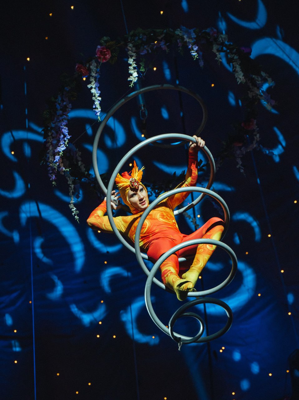 Тульский цирк приглашает жителей на новогоднее шоу «Жар-птица» Тульский цирк приглашает жителей на новогоднее шоу «Жар-птица»