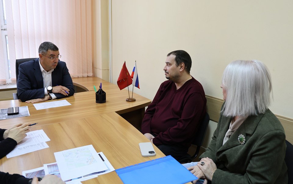 Алексей Эрк провел личный прием граждан Алексей Эрк провел личный прием граждан