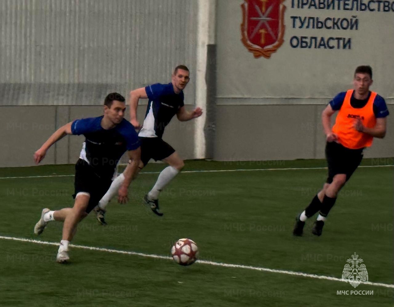 #МЧСзаЗОЖ. Голы и победа! На базе Центра игровых видов спорта в Туле состоялись матчи 1/4 и 1/2 раунда плей-офф соревнований по мини-футболу регионального спортивного проекта "Битва Клубов" #МЧСзаЗОЖ. Голы и победа! На базе Центра игровых видов спорта в Туле состоялись матчи 1/4 и 1/2 раунда плей-офф соревнований по мини-футболу регионального спортивного проекта "Битва Клубов"