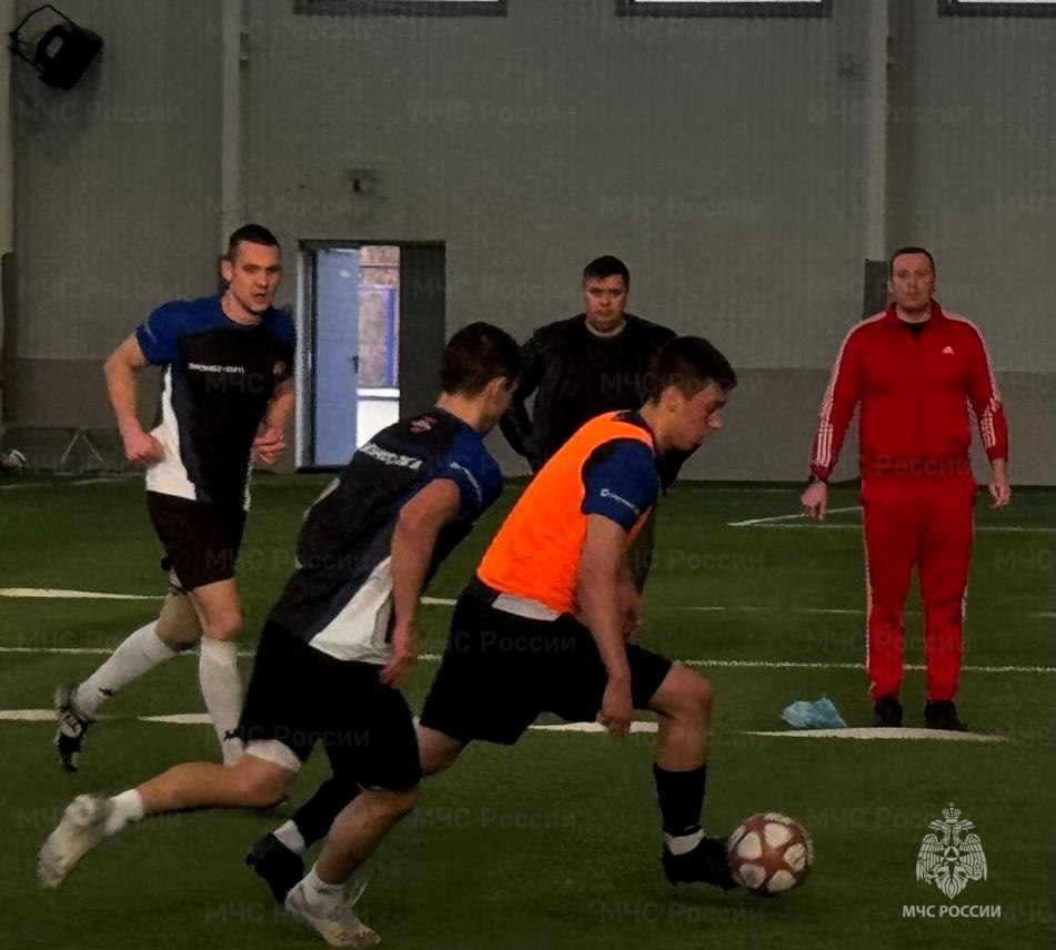 #МЧСзаЗОЖ. Голы и победа! На базе Центра игровых видов спорта в Туле состоялись матчи 1/4 и 1/2 раунда плей-офф соревнований по мини-футболу регионального спортивного проекта "Битва Клубов" #МЧСзаЗОЖ. Голы и победа! На базе Центра игровых видов спорта в Туле состоялись матчи 1/4 и 1/2 раунда плей-офф соревнований по мини-футболу регионального спортивного проекта "Битва Клубов"