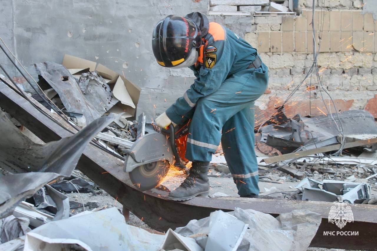 #ЛицаМЧС. «Глаза» спасателя с высоты: как капитан Савва Кашкин управляет беспилотниками для спасения жизней Сегодня в нашей рубрике представитель нового поколения спасателей, где высокие технологии служат во имя спасения... #ЛицаМЧС. «Глаза» спасателя с высоты: как капитан Савва Кашкин управляет беспилотниками для спасения жизней Сегодня в нашей рубрике представитель нового поколения спасателей, где высокие технологии служат во имя спасения...