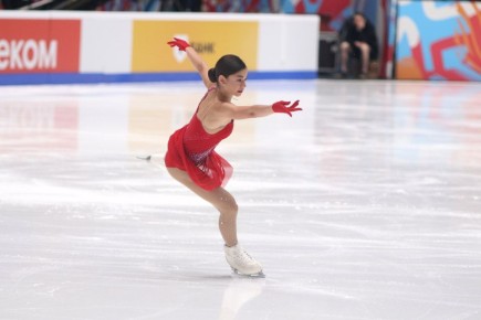 Аделия Петросян лидирует после короткой программы на чемпионате России по фигурному катанию, который проходит в Санкт-Петербурге
