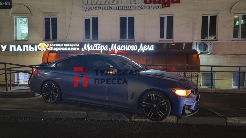 А ДТП продолжает привлекать внимание очевидцев