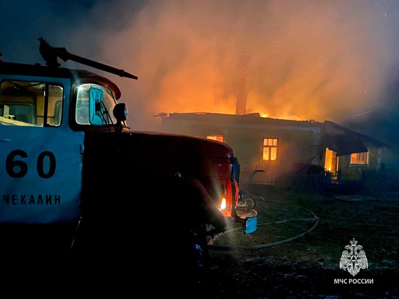 Ранним утром при пожарах в Туле и Суворове погибли 2 человека Ранним утром при пожарах в Туле и Суворове погибли 2 человека