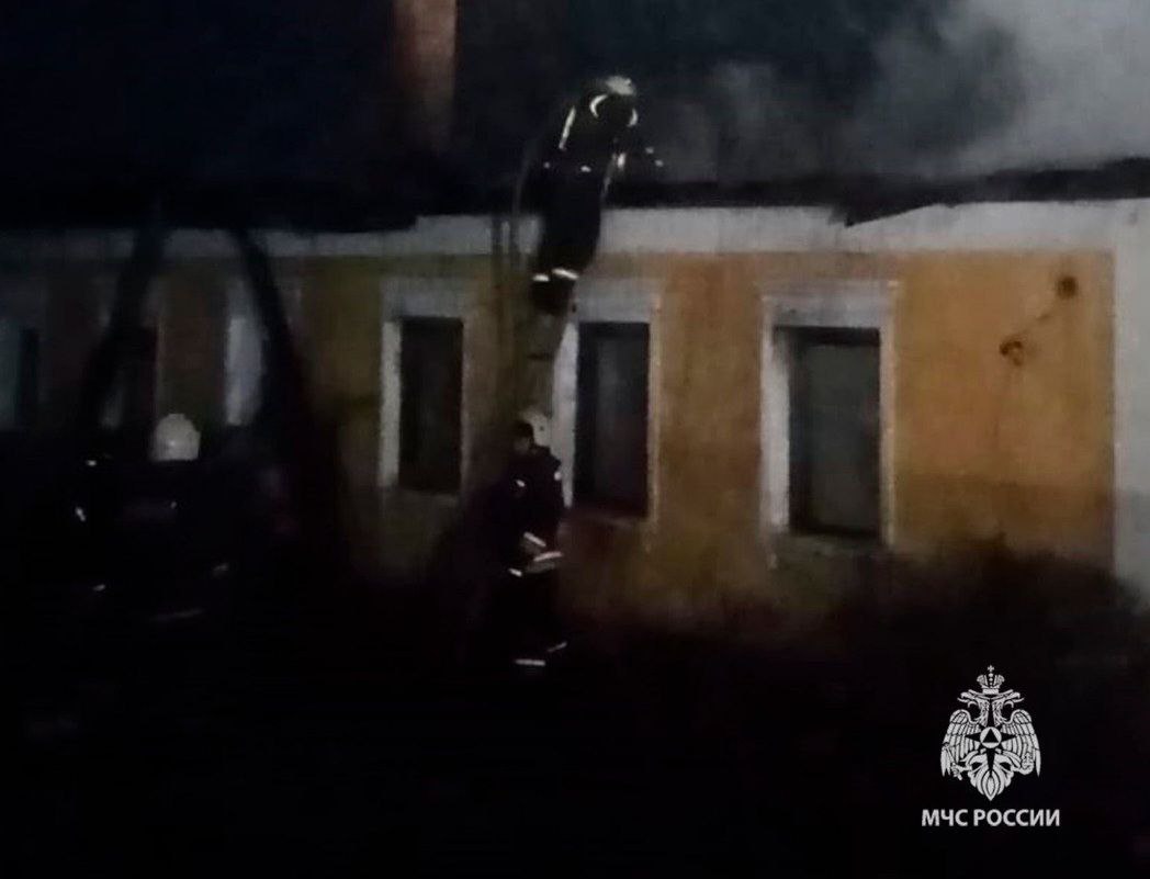 Ранним утром при пожарах в Туле и Суворове погибли 2 человека Ранним утром при пожарах в Туле и Суворове погибли 2 человека