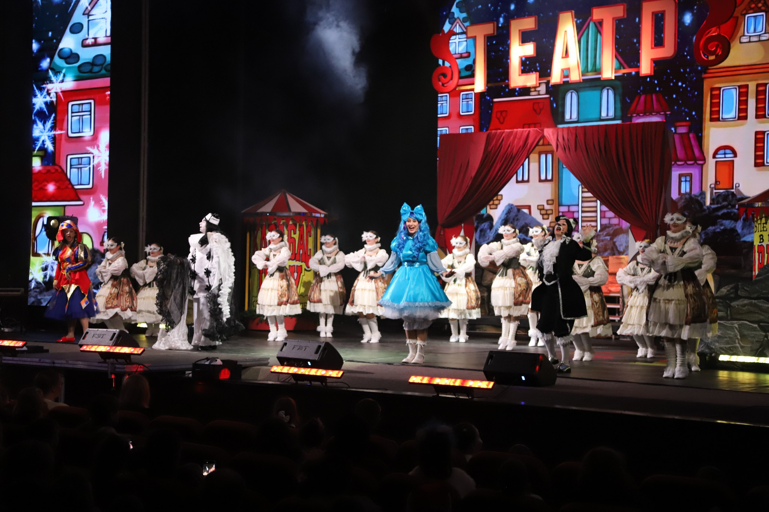 В Городском концертном зале состоялось открытие Елки Главы города Тулы В Городском концертном зале состоялось открытие Елки Главы города Тулы