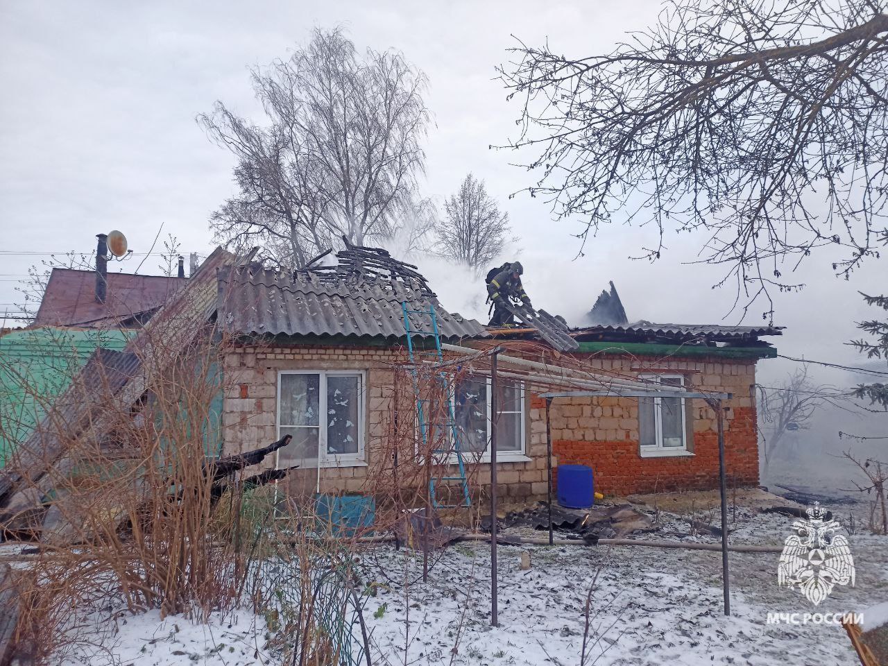 При пожаре под Тулой погиб мужчина При пожаре под Тулой погиб мужчина